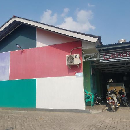 Cendrawasih Syariah Homestay Bandar Lampung Bagian luar foto