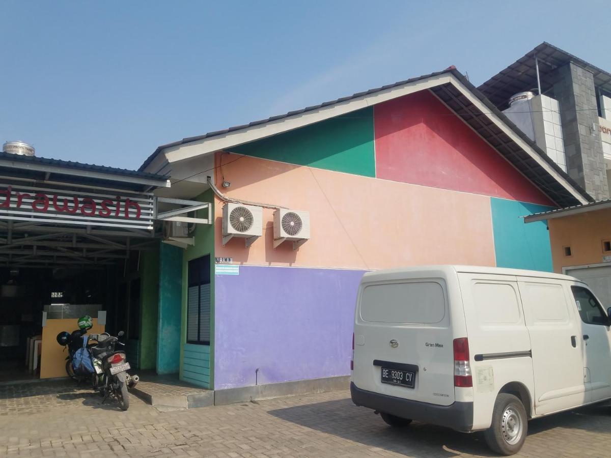 Cendrawasih Syariah Homestay Bandar Lampung Bagian luar foto